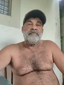Peludo173317's live cam