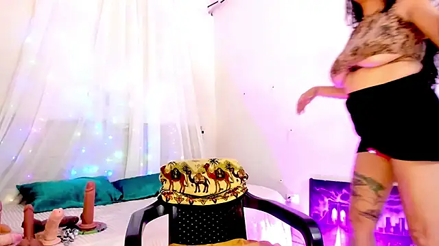 lilahSweet webcam