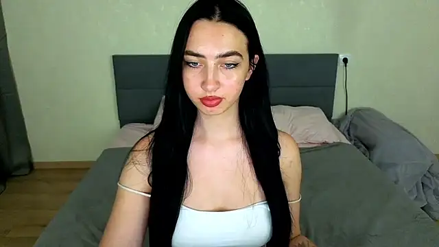 WildKittenX_ live cam on StripChat