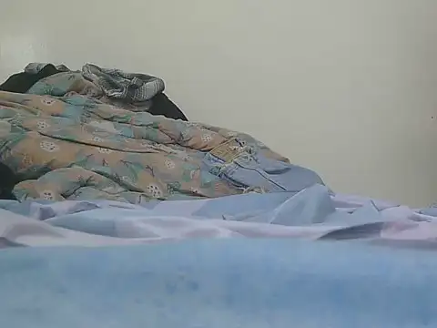 Prettylene1 live cam on StripChat