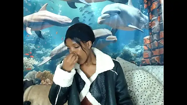 AfricanBarbiee69 live cam on StripChat