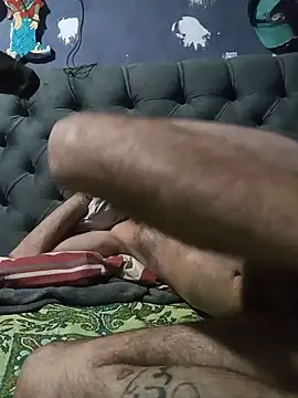 hairy_mannn webcam