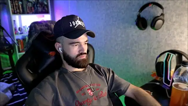 _Serious_Man webcam
