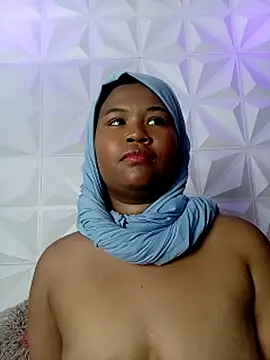 dalilaa_curvy - DALILAA_CURVY's free webcam - UK Sex Cams