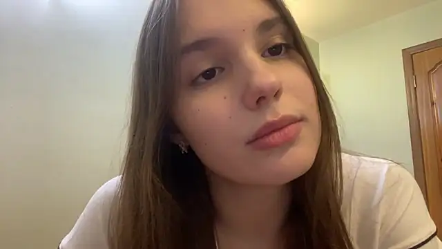 HootedIlk live cam on StripChat
