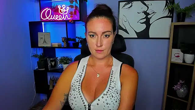 FUN_AMI live cam on StripChat