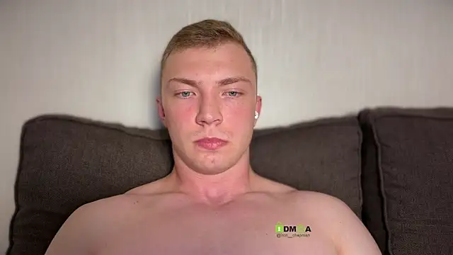 iron__chap webcam