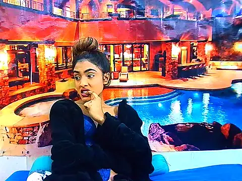 IndianPretty14u2Luv webcam