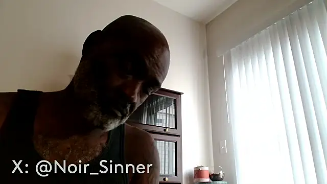 sinnernoir (M mature) - naked