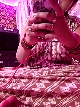 Divyaa-88 webcam