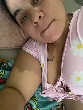 laura1999love webcam
