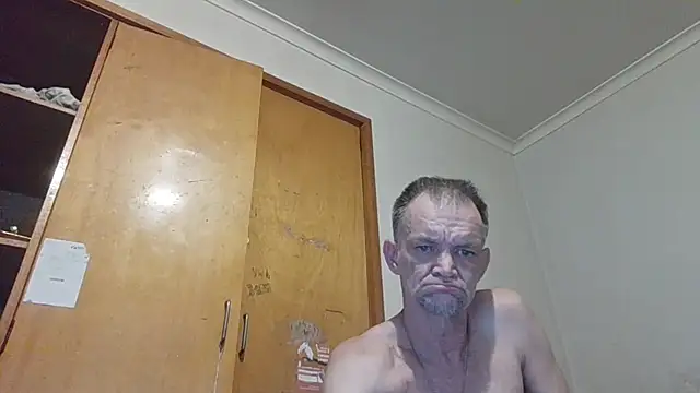 TooFknHorny7676@xh webcam