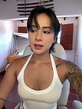 Ale_Lewis webcam