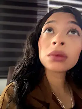 sasha-firee - Sasha-firee's free webcam - UK Sex Cams