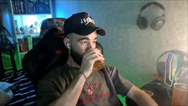 _Serious_Man webcam