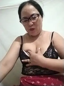 naaya8190 - NAAYA8190's free webcam - UK Sex Cams
