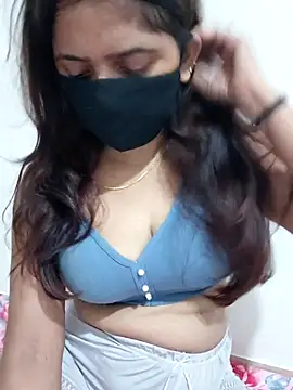 Aarti909090 webcam