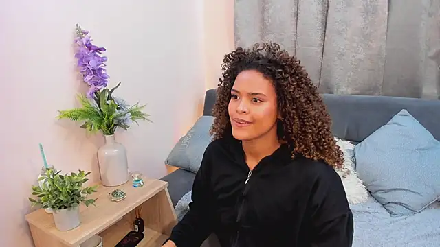 Amelia_bss webcam