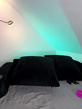 SpicyKylieFoxx 📲 live sex webcam