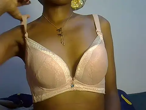 Spicybobolishia_ webcam