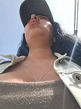 luianna (F young) - He oils and bounces my breasts in public