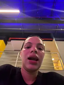 anavalle (F milf) - shower + dildo at the gym 🤤