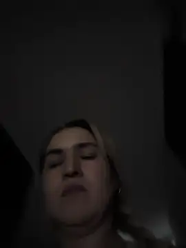 violet-grey live cam on StripChat