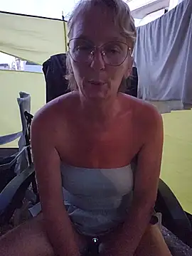 lescoquinsdu40 (G milf) - Surprise 🎁