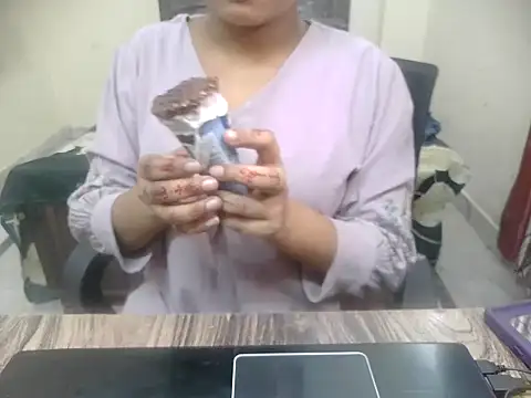 Bold-Divya1