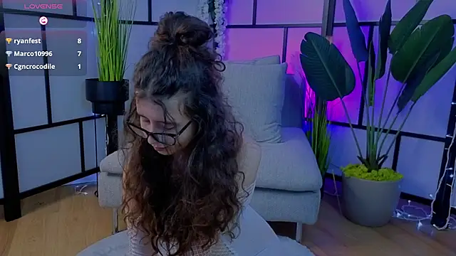 AnnaCherryy live cam on StripChat