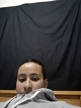 nenasmalas live cam on StripChat