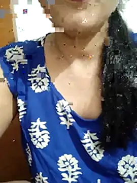 poja_sharmaa (F milf) - Boobs show