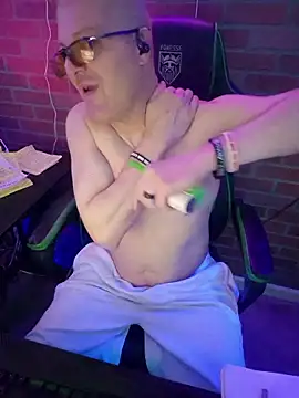 chronic_vibez live cam on StripChat
