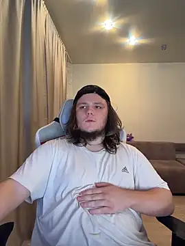 desiredude9's room