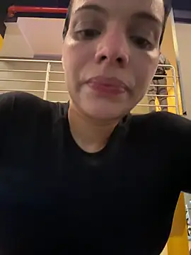anavalle (F milf) - shower + dildo at the gym 🤤