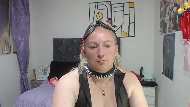 emperabigbootybigass webcam