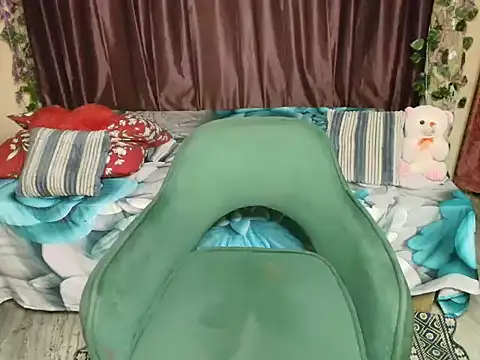 Hot-kavya webcam