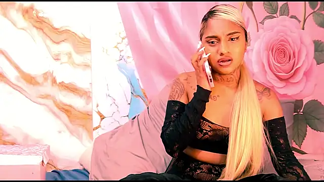 indian_barbie webcam