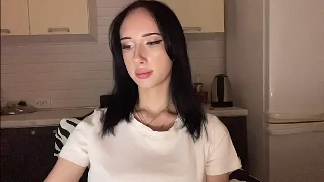 IsabellaQiueen webcam