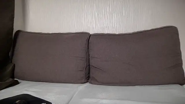 iron__chap webcam