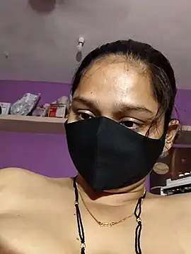 Priyanka_30 live cam on StripChat