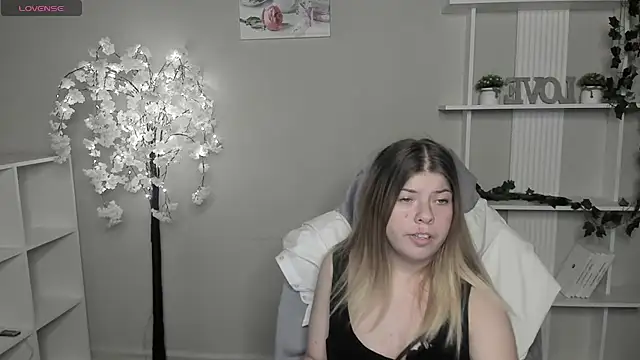 stefania-sweet - Stefania-sweet's free webcam - UK Sex Cams