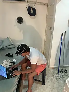 bigdick211292 webcam