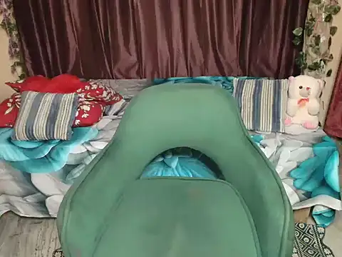 Hot-kavya webcam
