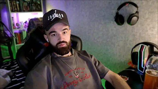 _Serious_Man webcam