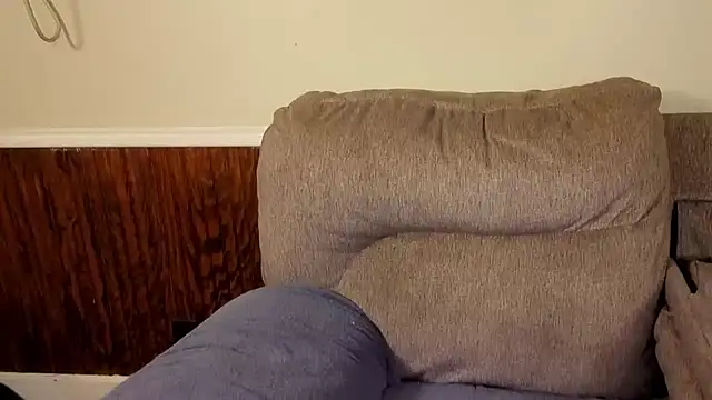 PhatAssBlond webcam