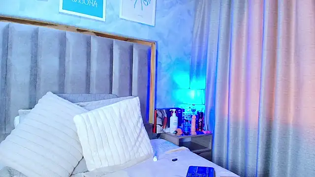 AvaX_777 webcam