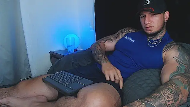 Shane_Clay webcam