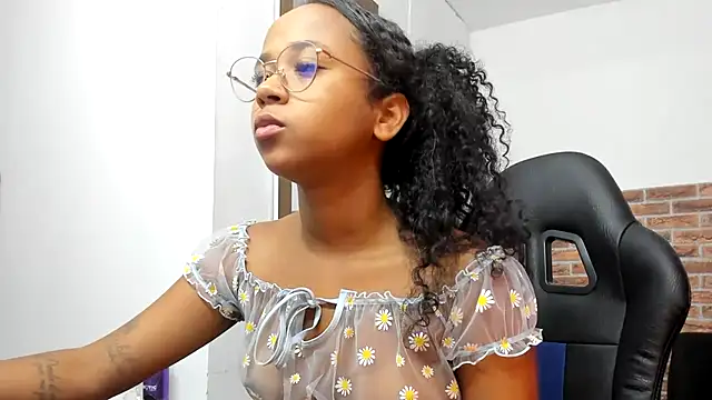 wizarpamela webcam