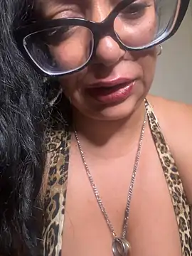 PichyPrettyPussy webcam